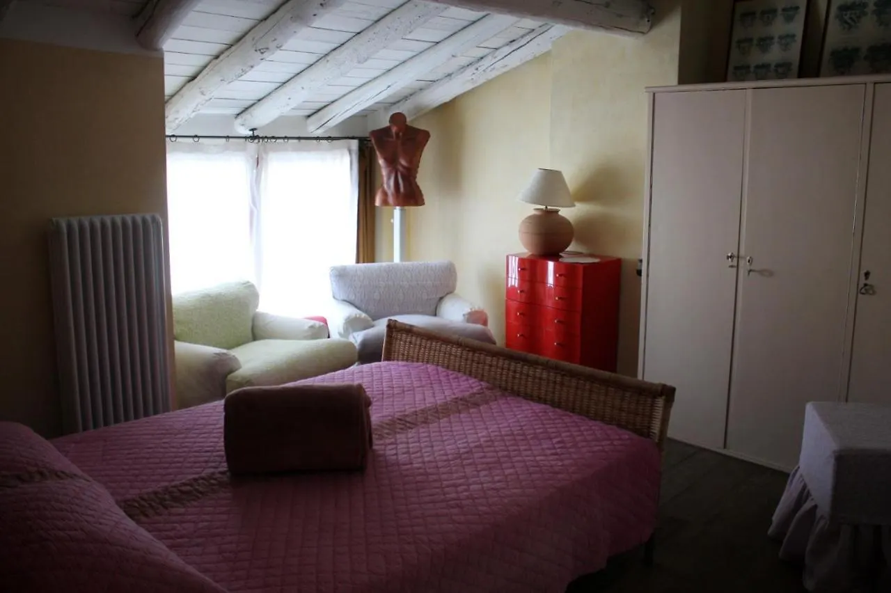 סולאזנו L'Oleandro Sul Lago D'Iseo B&B